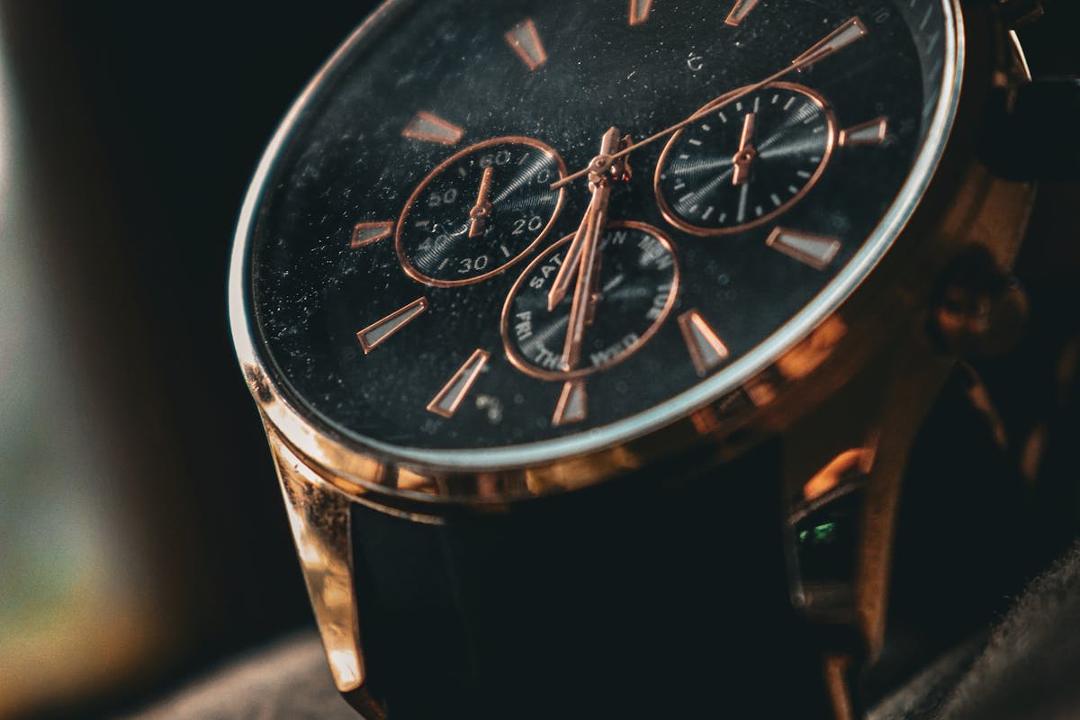 Rolex Submariner — Linked Products